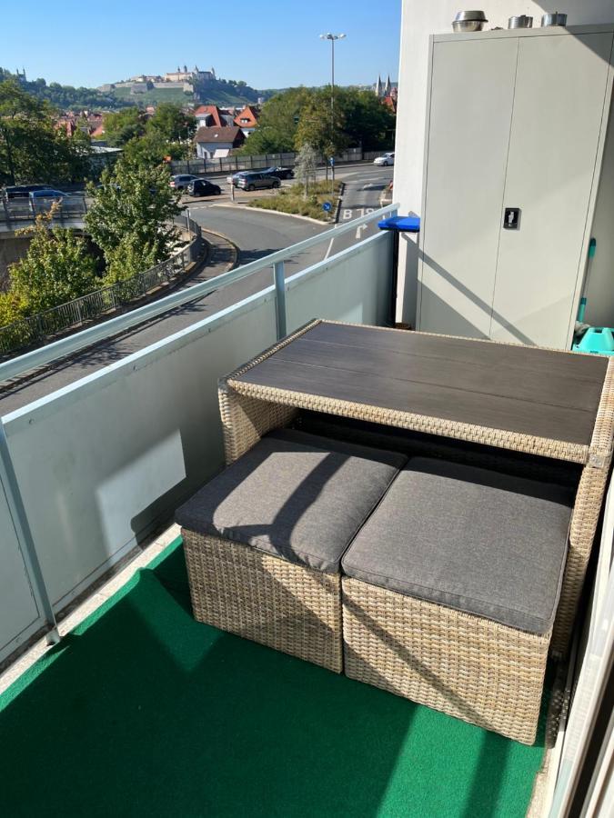 Schoenes Apartment Mit Festungsblick - Free Parking - Würzburg Buitenkant foto